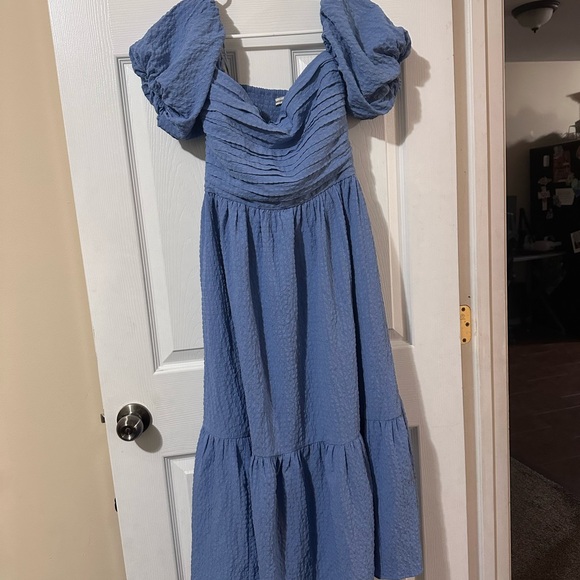 Make A Offer! The A&F Emerson Poplin Puff Sleeve Midi Dress - Picture 2 of 6